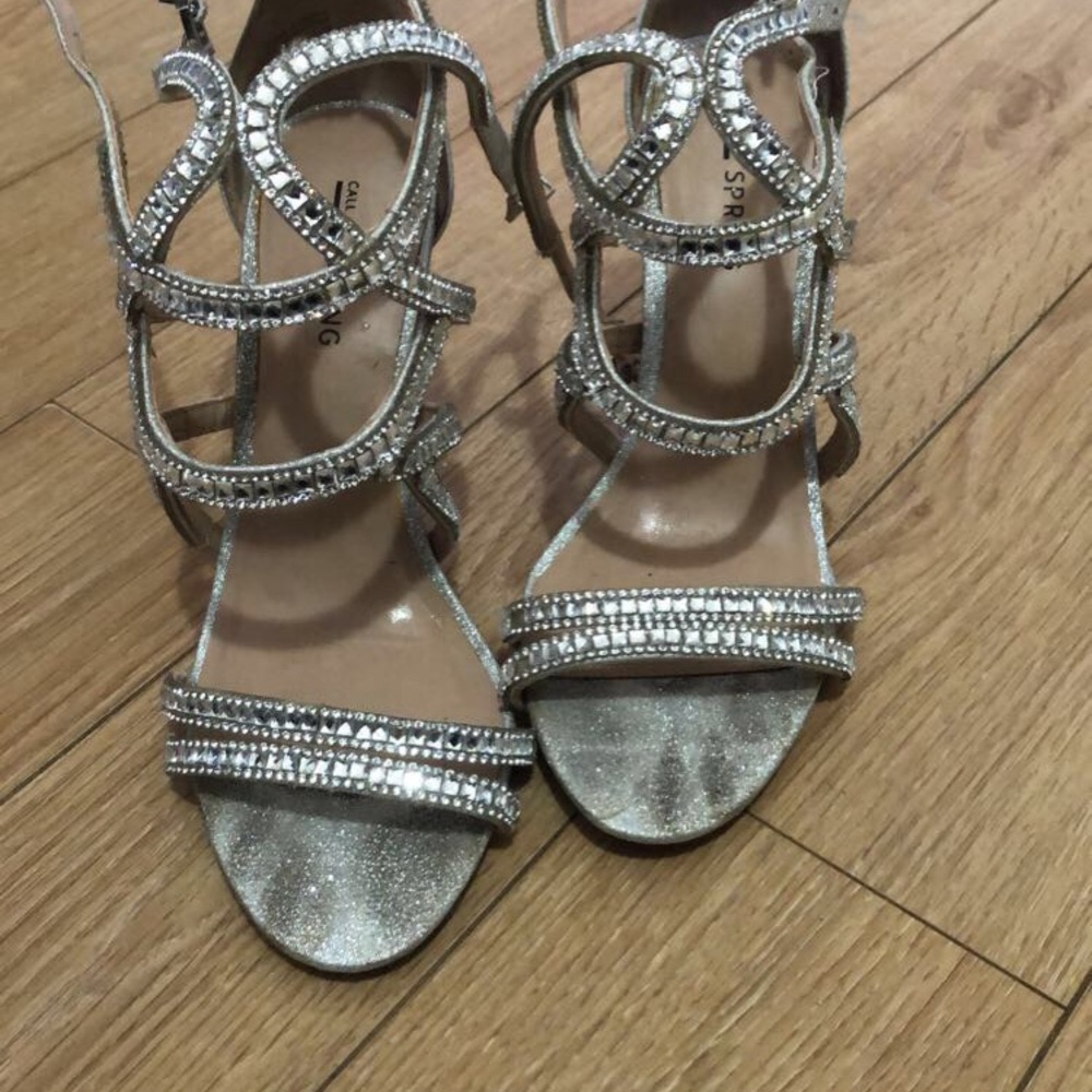 High heels - Picture 2 of 4
